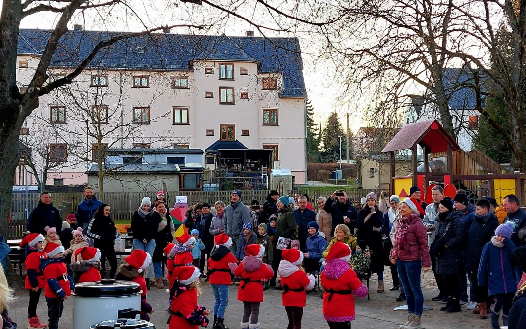 Kleine Bühnen, große Weihnachtsfreude